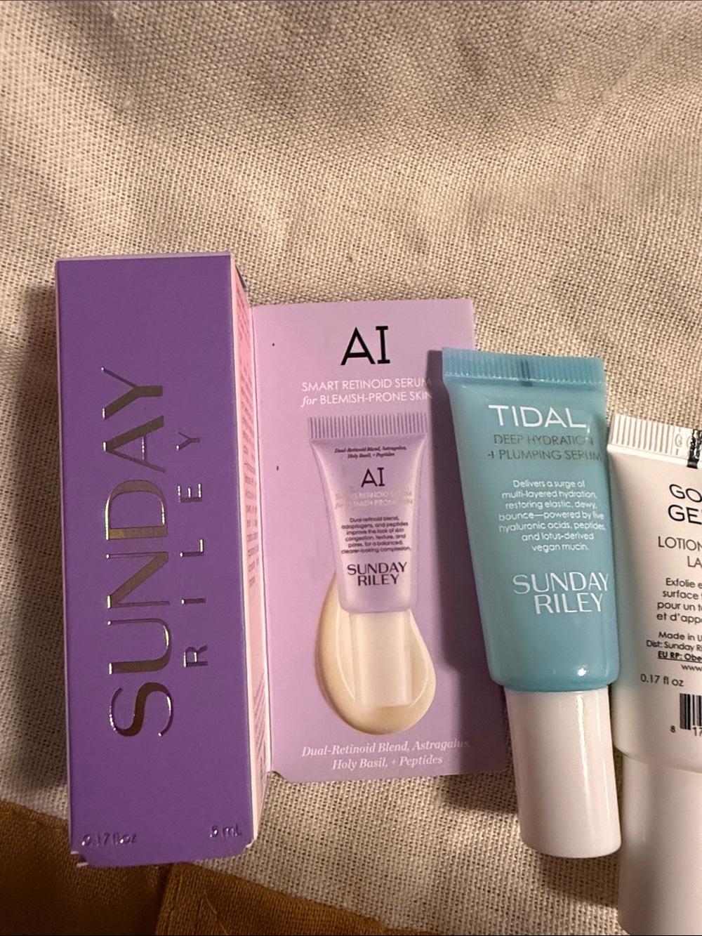 Sunday Riley Mini bundle - Picture 3 of 3